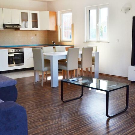 Apartman Ana Srima Eksteriør bilde