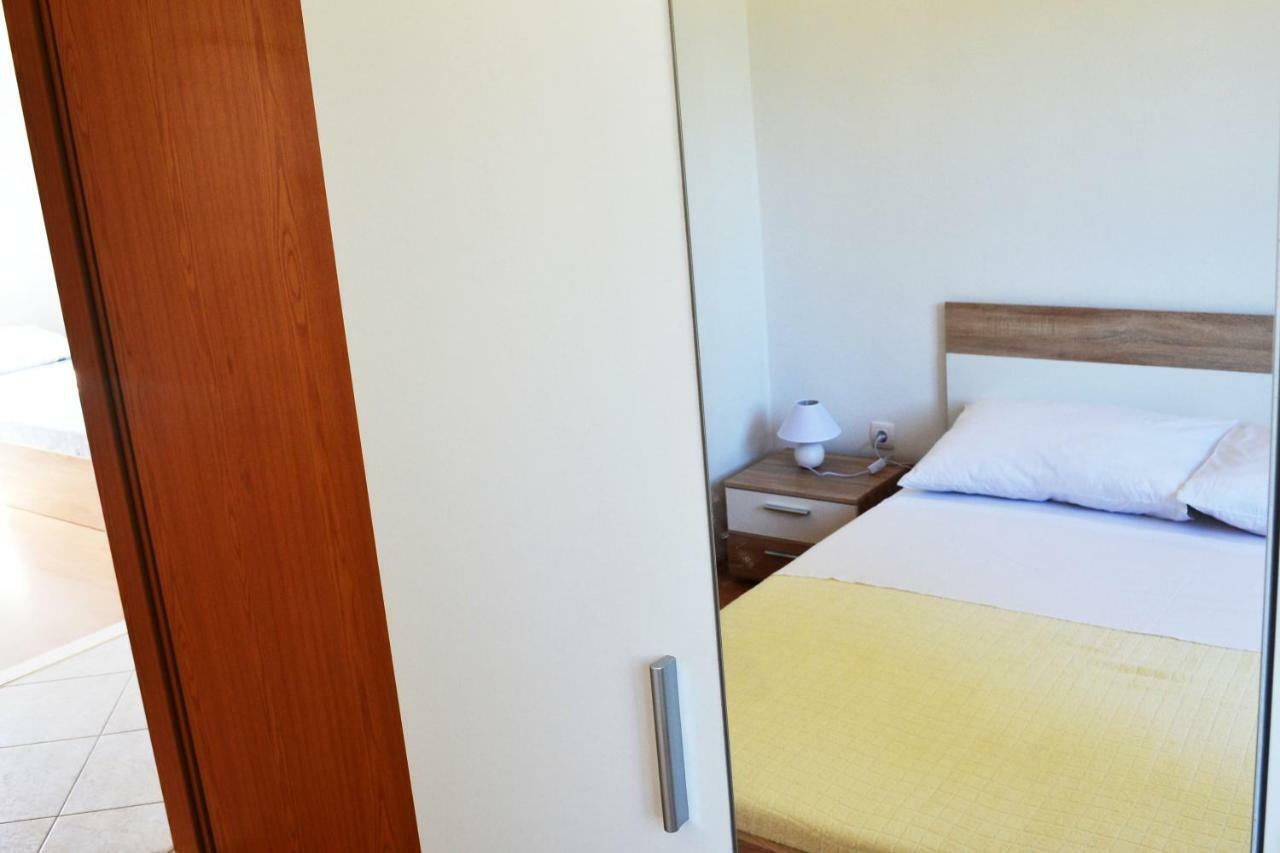 Apartman Ana Srima Eksteriør bilde
