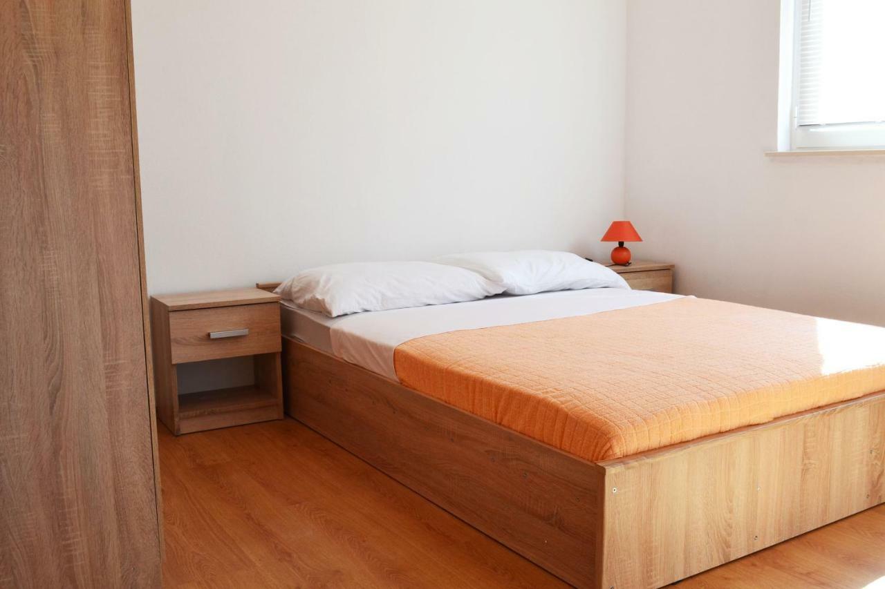 Apartman Ana Srima Eksteriør bilde